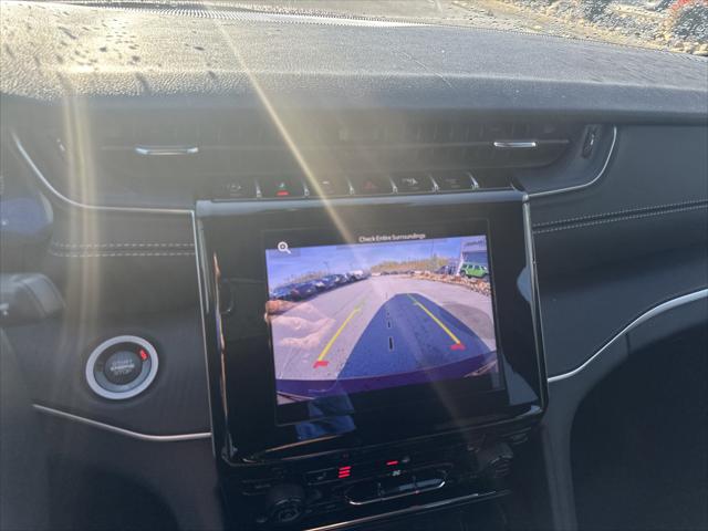 2025 Jeep Grand Cherokee L Laredo X 4x4