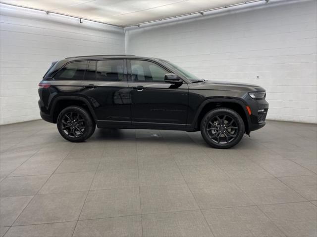 2025 Jeep Grand Cherokee GRAND CHEROKEE LIMITED 4X4 2025 Jeep Grand Cherokee GRAND CHEROKEE LIMITED 4X4