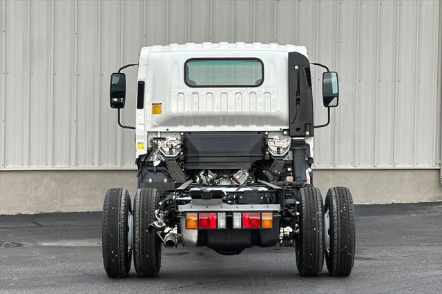 2024 Isuzu NPR Standard Cab