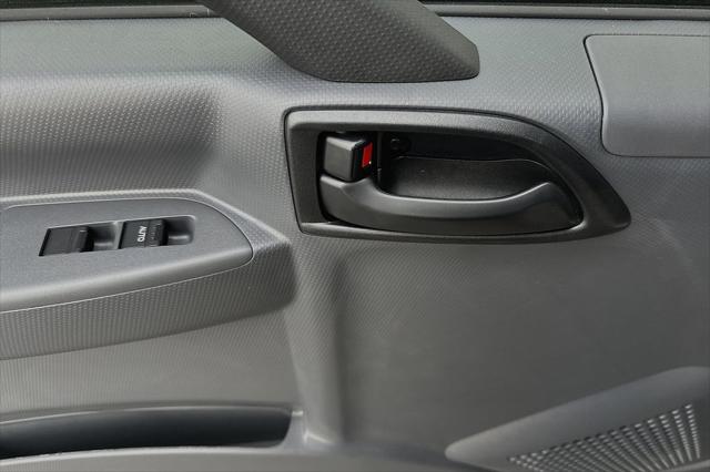 2024 Isuzu NPR Standard Cab