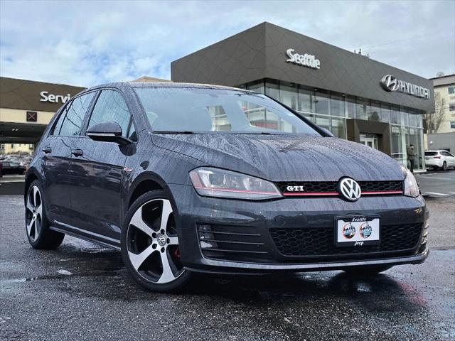 2015 Volkswagen Golf GTI 2.0T SE 4-Door