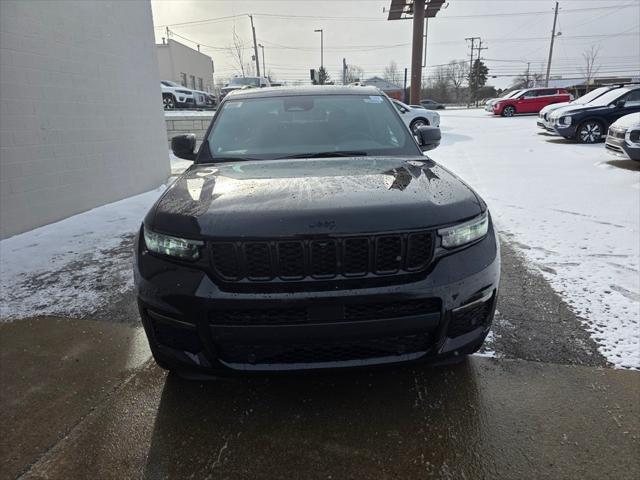 2025 Jeep Grand Cherokee GRAND CHEROKEE L LIMITED 4X4 2025 Jeep Grand Cherokee GRAND CHEROKEE L LIMITED 4X4