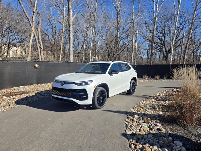 2026 Volkswagen Tiguan SE R-Line Black for sale in Gladstone, MO