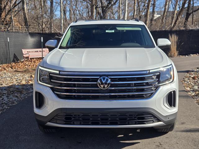 2026 Volkswagen Atlas SE with Technology