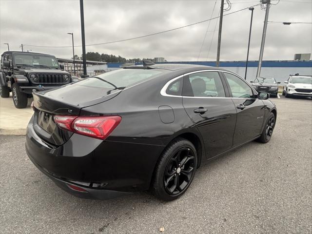2022 Chevrolet Malibu FWD LT