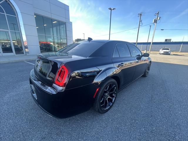 2020 Chrysler 300 Touring