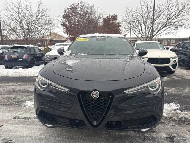 2023 Alfa Romeo Stelvio Veloce AWD 2023 Alfa Romeo Stelvio Veloce AWD