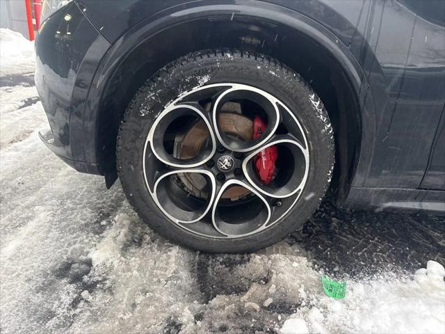 2023 Alfa Romeo Stelvio Veloce AWD 2023 Alfa Romeo Stelvio Veloce AWD