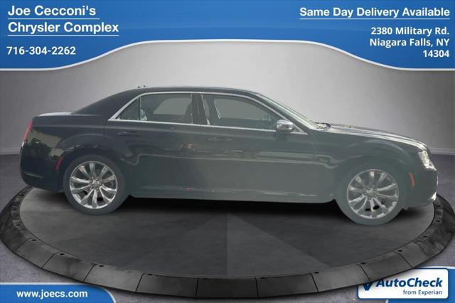 2021 Chrysler 300 Touring