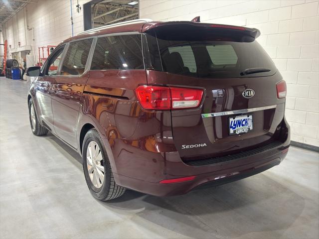 2017 Kia Sedona LX