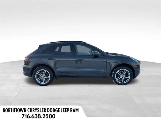 2018 Porsche Macan Base