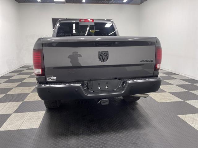 2020 RAM 1500 Classic Warlock Crew Cab 4x4 57 Box 2020 RAM 1500 Classic Warlock Crew Cab 4x4 57 Box