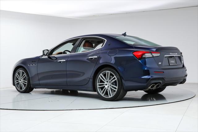 2022 Maserati Ghibli Modena Q4