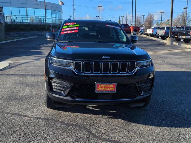 2023 Jeep Grand Cherokee Laredo X 4x4