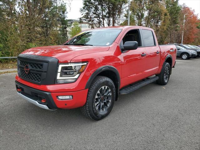2024 Nissan TITAN Crew Cab PRO-4X 4x4 2024 Nissan TITAN Crew Cab PRO-4X 4x4