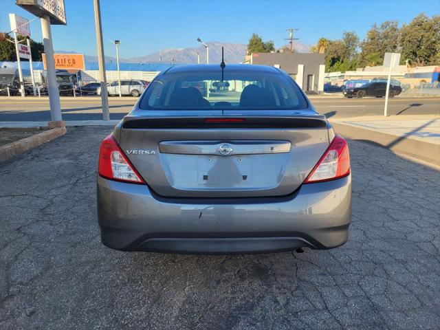 2017 Nissan Versa 1.6 S+