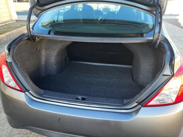2017 Nissan Versa 1.6 S+