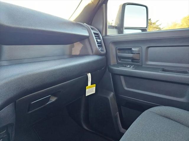 2025 Ram 2500 Tradesman Crew Cab 4x4 6'4" Box