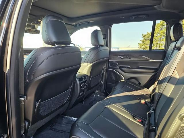 2025 Jeep Grand Cherokee L Limited 4x4