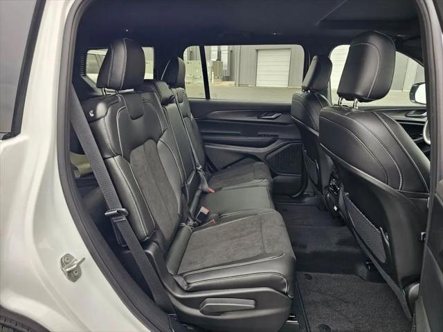 2025 Jeep Grand Cherokee L Altitude X 4x4