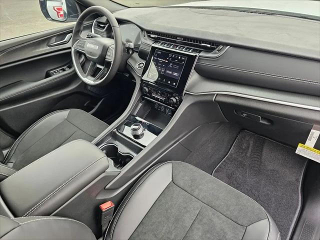 2025 Jeep Grand Cherokee L Altitude X 4x4