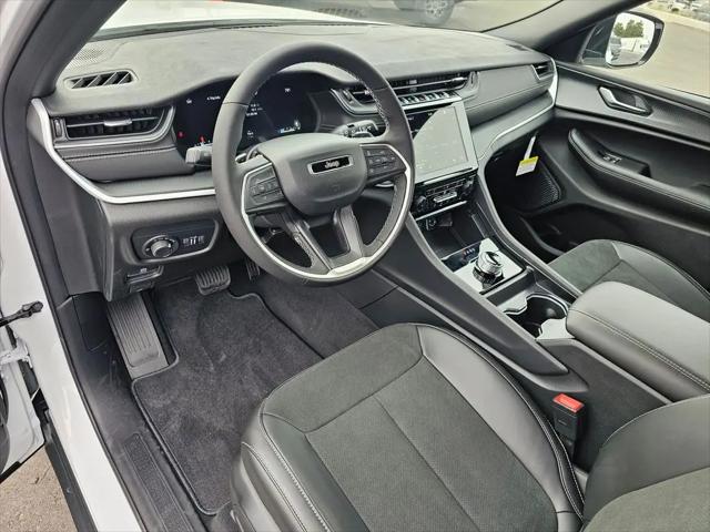 2025 Jeep Grand Cherokee L Altitude X 4x4