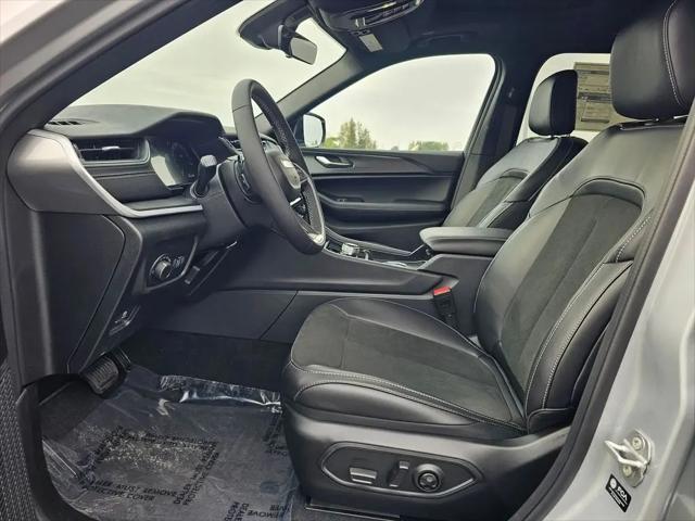 2025 Jeep Grand Cherokee L Altitude X 4x4