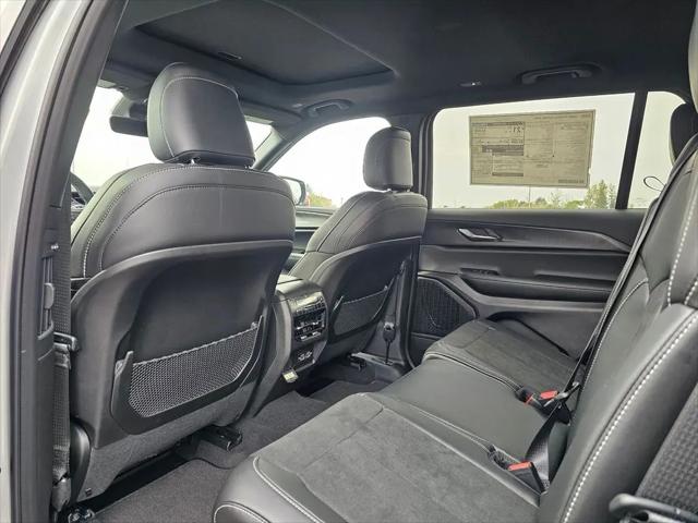 2025 Jeep Grand Cherokee L Altitude X 4x4