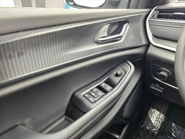 2025 Jeep Grand Cherokee L Altitude X 4x4