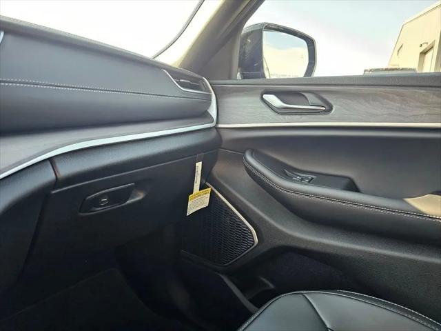 2025 Jeep Grand Cherokee L Limited 4x4