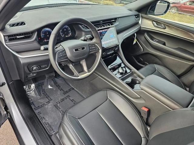 2025 Jeep Grand Cherokee L Limited 4x4
