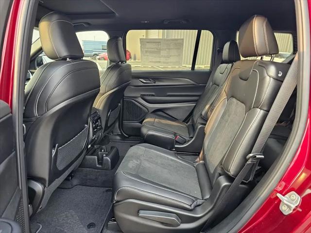2025 Jeep Grand Cherokee L Altitude X 4x4