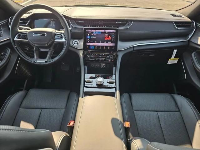 2025 Jeep Grand Cherokee Overland 4x4