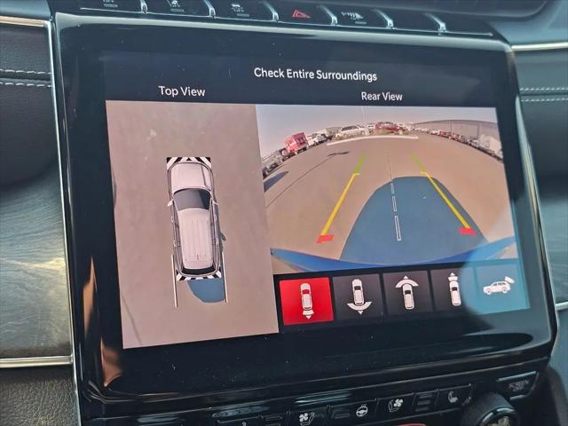 2025 Jeep Grand Cherokee Overland 4x4