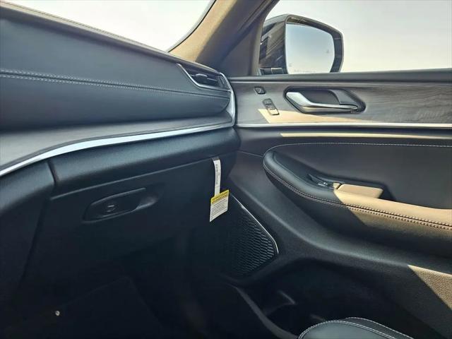 2025 Jeep Grand Cherokee Overland 4x4