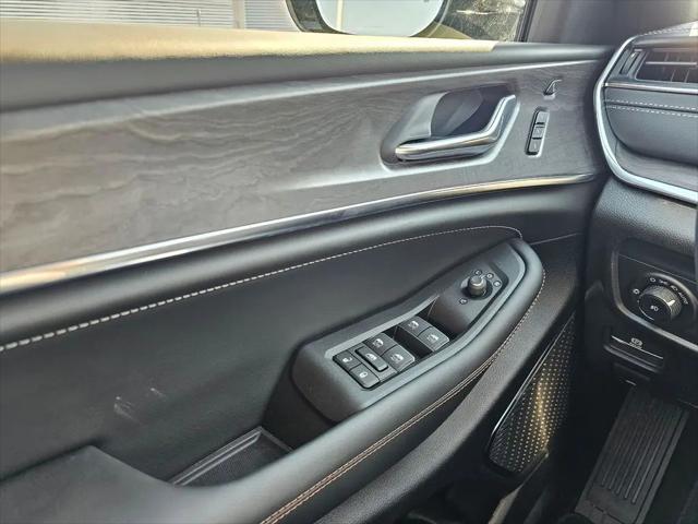 2025 Jeep Grand Cherokee Overland 4x4
