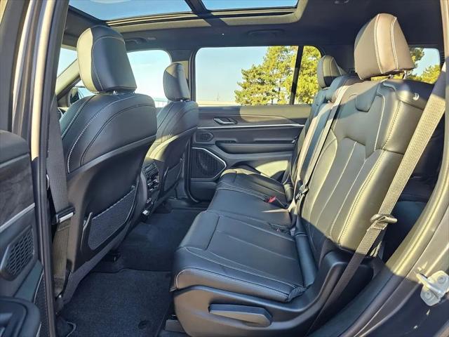 2025 Jeep Grand Cherokee L Limited 4x4