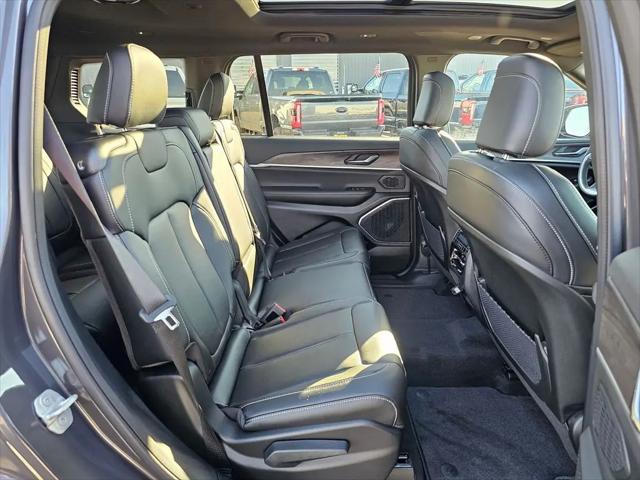 2025 Jeep Grand Cherokee L Limited 4x4