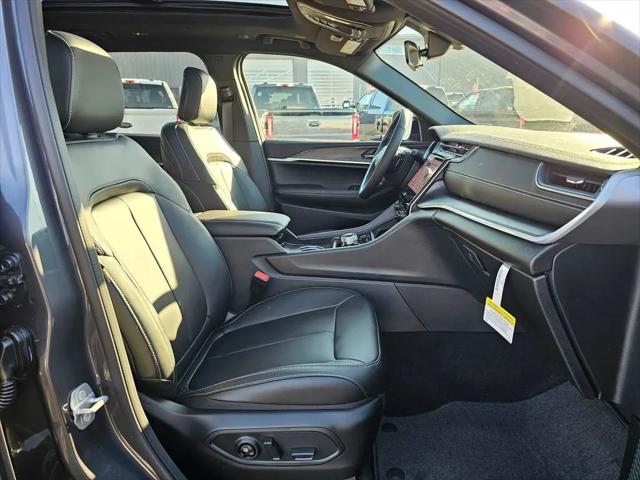 2025 Jeep Grand Cherokee L Limited 4x4