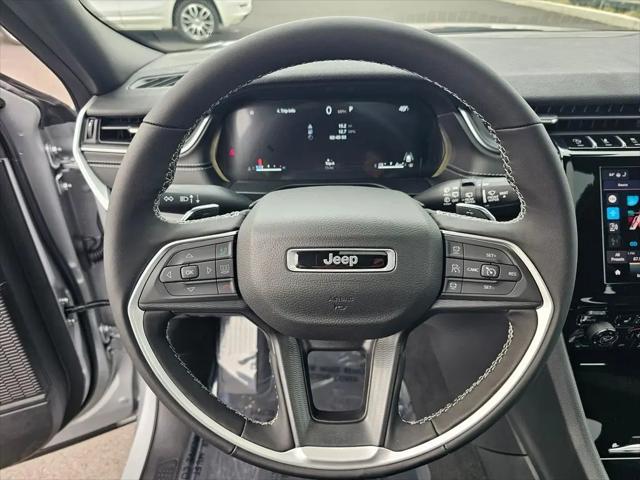2025 Jeep Grand Cherokee Laredo X 4x4