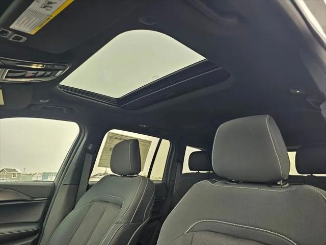 2025 Jeep Grand Cherokee Laredo X 4x4