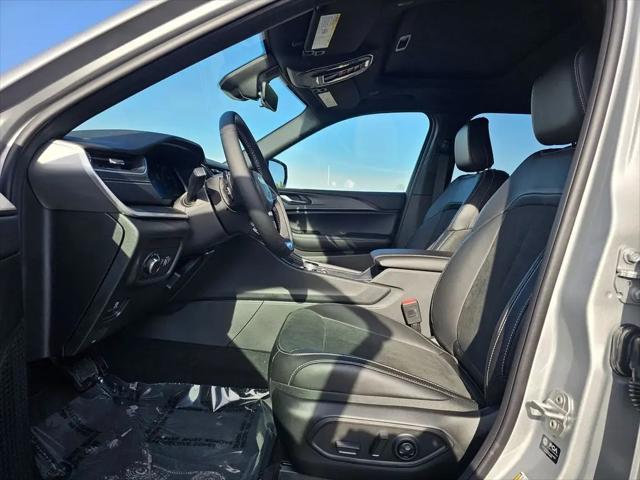 2025 Jeep Grand Cherokee Altitude X 4x4