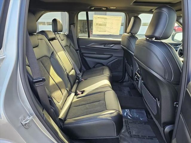 2025 Jeep Grand Cherokee Altitude X 4x4