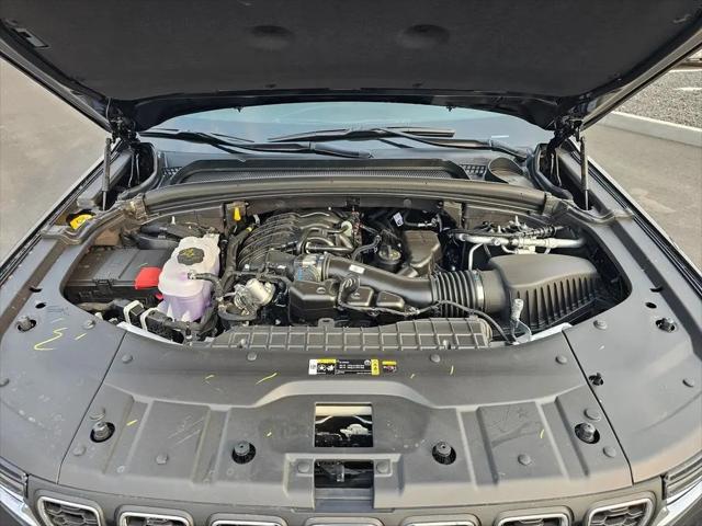 2025 Jeep Grand Cherokee Laredo X 4x4