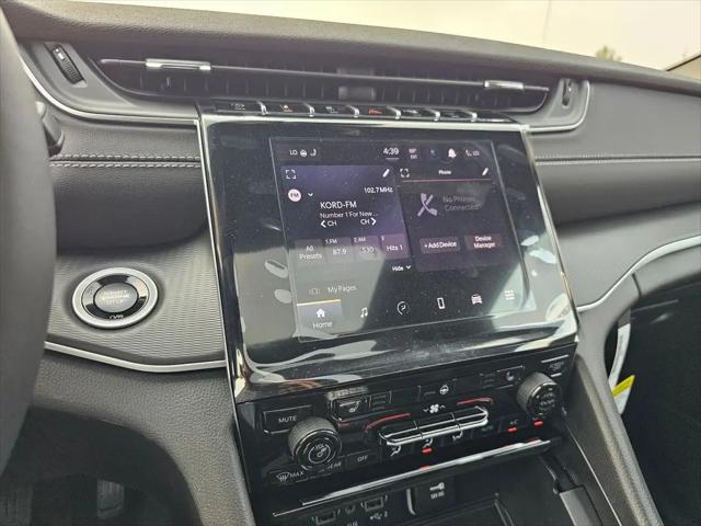 2025 Jeep Grand Cherokee Laredo X 4x4