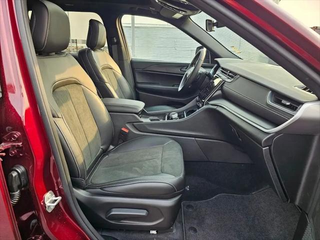2025 Jeep Grand Cherokee Altitude X 4x4