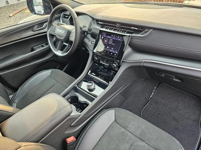 2025 Jeep Grand Cherokee Altitude X 4x4