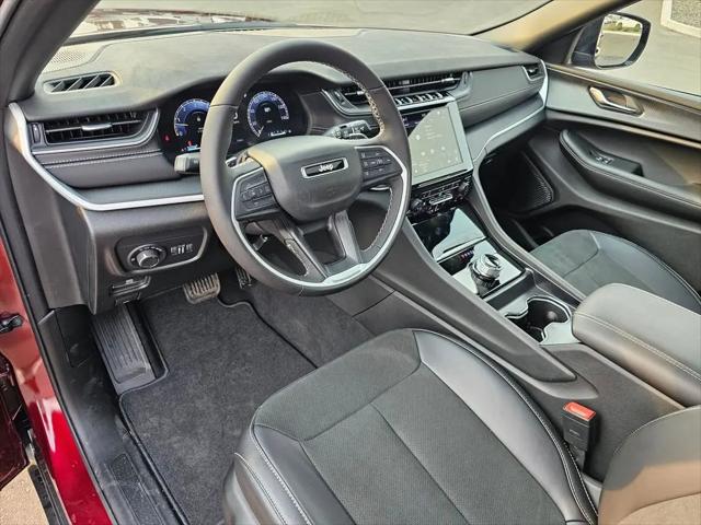 2025 Jeep Grand Cherokee Altitude X 4x4