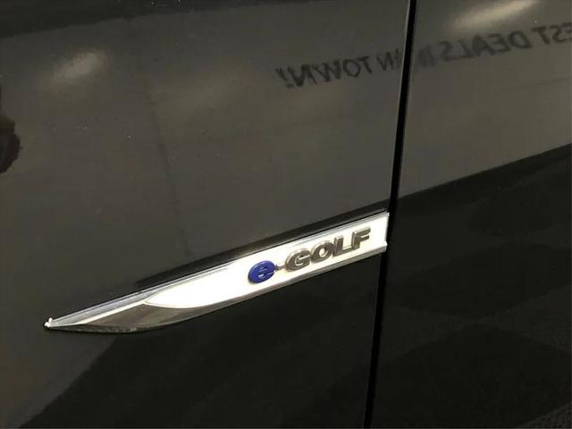 2017 Volkswagen e-Golf SE