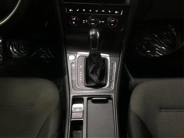 2017 Volkswagen e-Golf SE